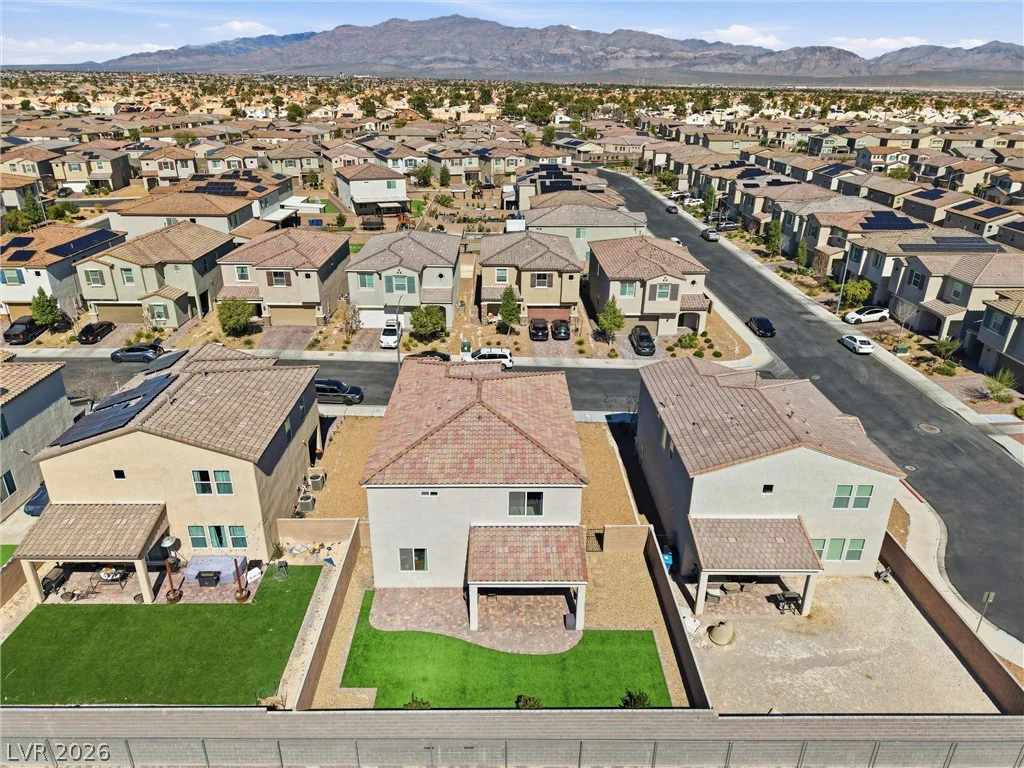 1815 Butterfly Colony, North Las Vegas, NV 89031