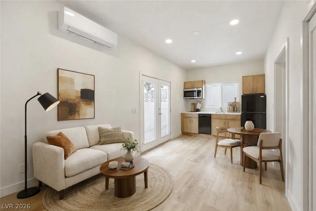 3155 Mountain Spring, Las Vegas, NV 89146
