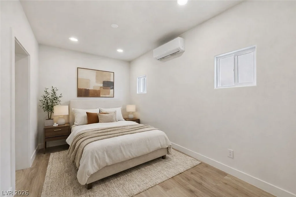 3155 Mountain Spring, Las Vegas, NV 89146