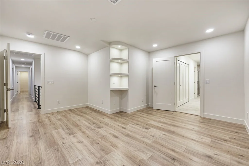3155 Mountain Spring, Las Vegas, NV 89146