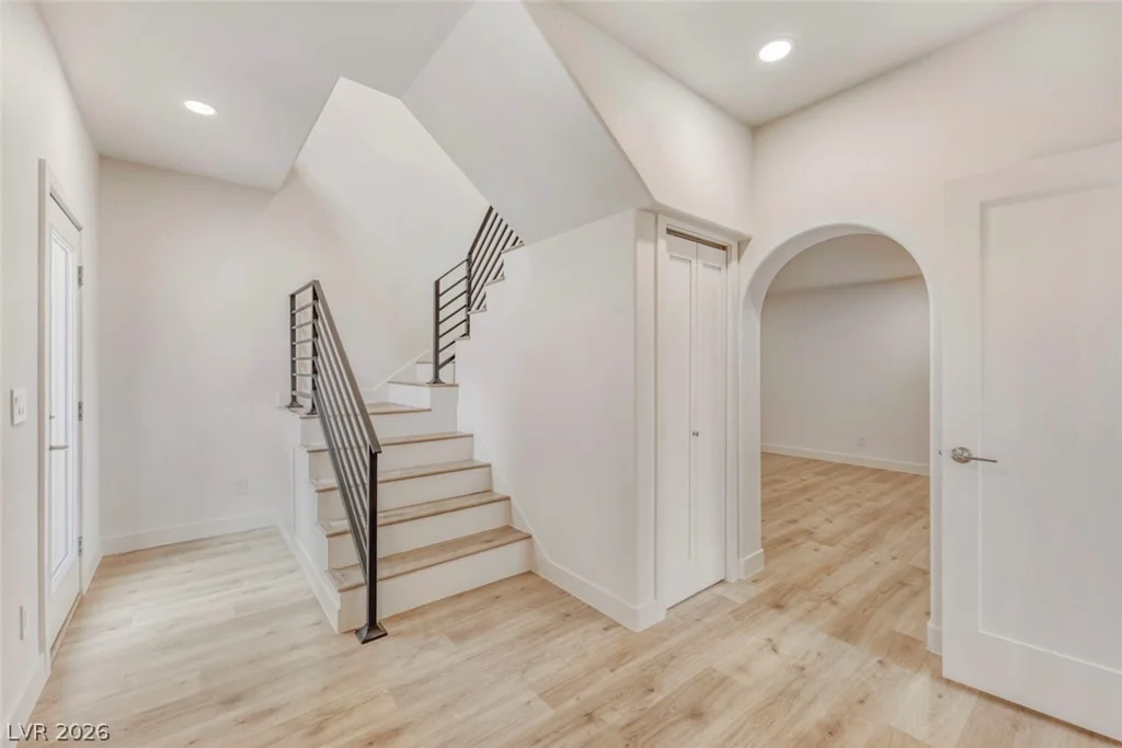 3155 Mountain Spring, Las Vegas, NV 89146