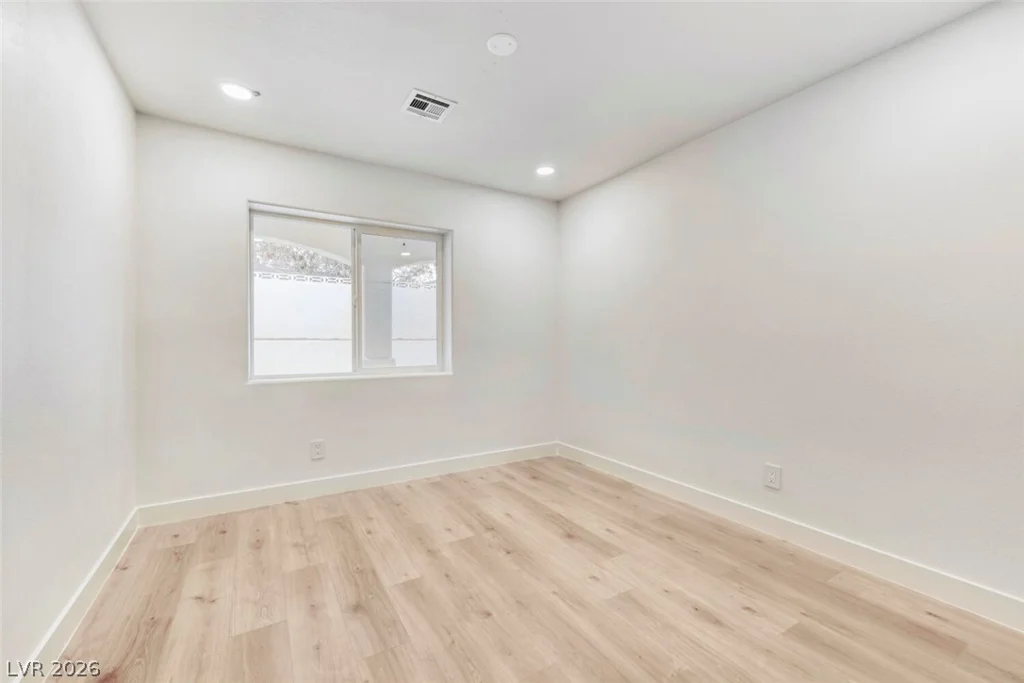 3155 Mountain Spring, Las Vegas, NV 89146