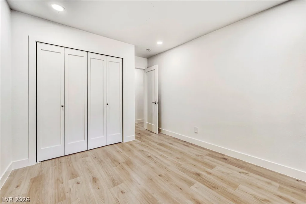 3155 Mountain Spring, Las Vegas, NV 89146