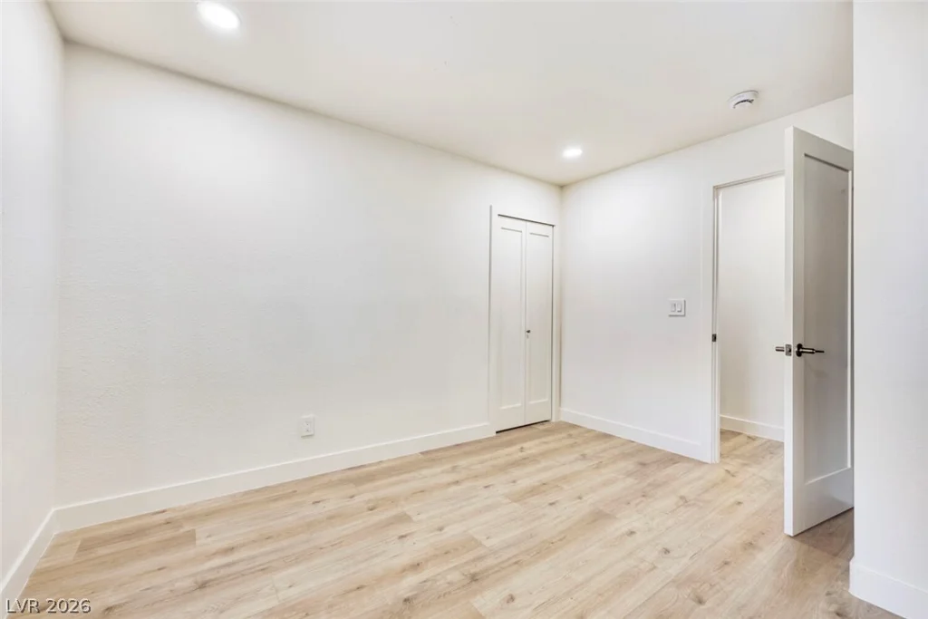 3155 Mountain Spring, Las Vegas, NV 89146