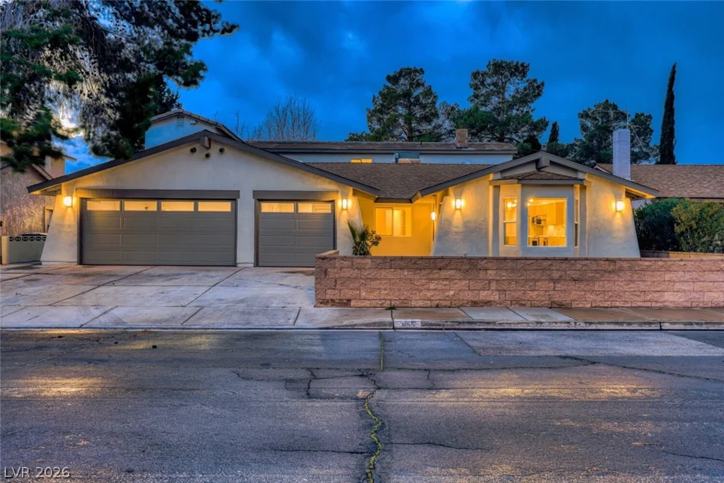 3155 Mountain Spring, Las Vegas, NV 89146