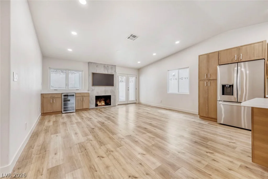 3155 Mountain Spring, Las Vegas, NV 89146