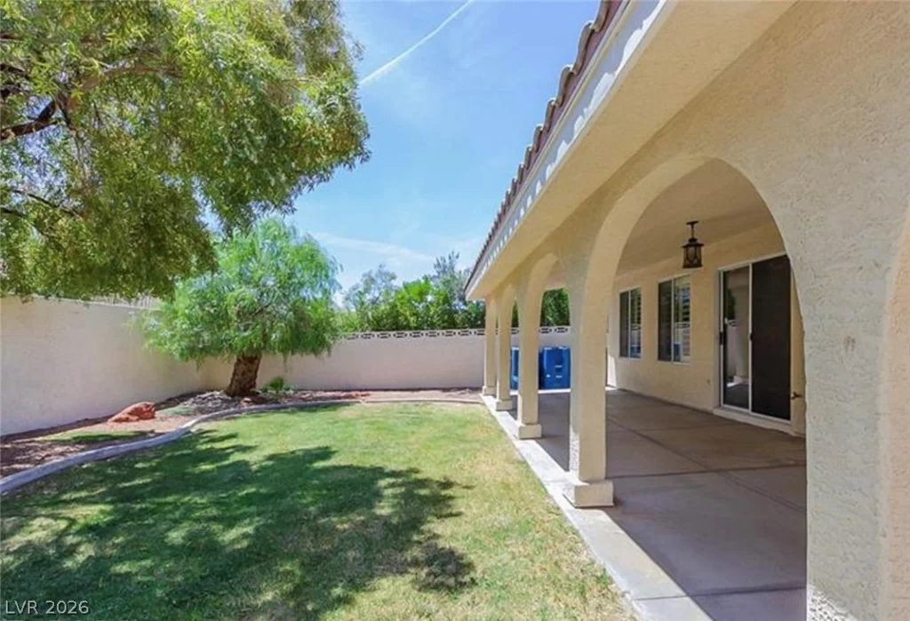 1073 Featherwood, Henderson, NV 89015