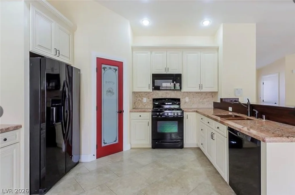 1073 Featherwood, Henderson, NV 89015