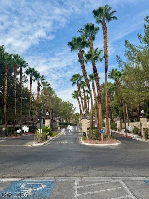 5250 Rainbow, Las Vegas, NV 89118