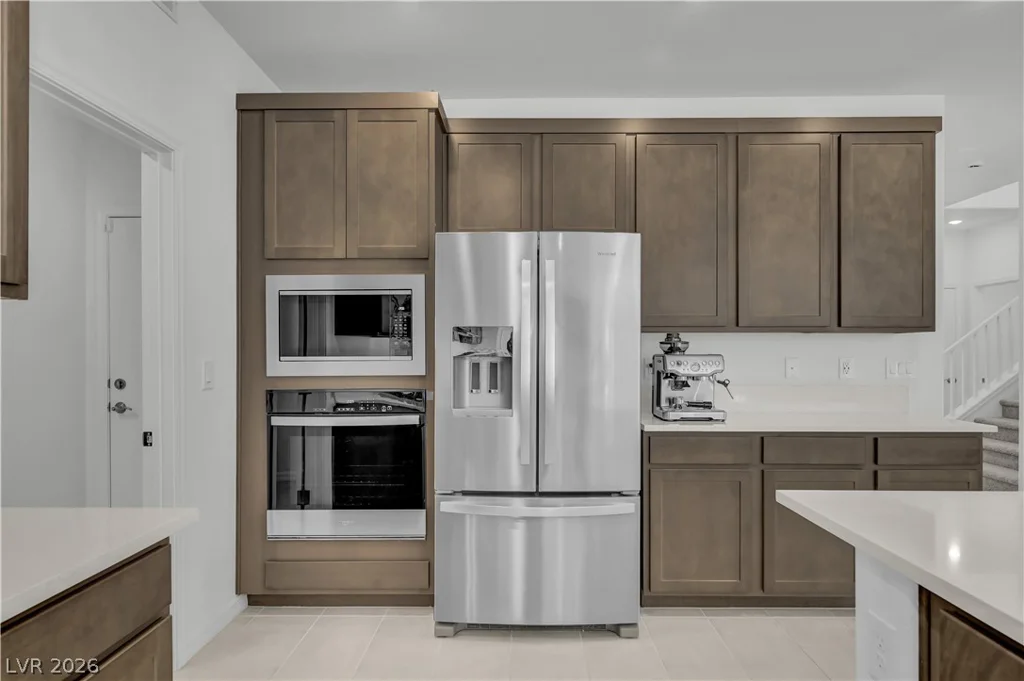 7769 Vibrant Peak, Las Vegas, NV 89113