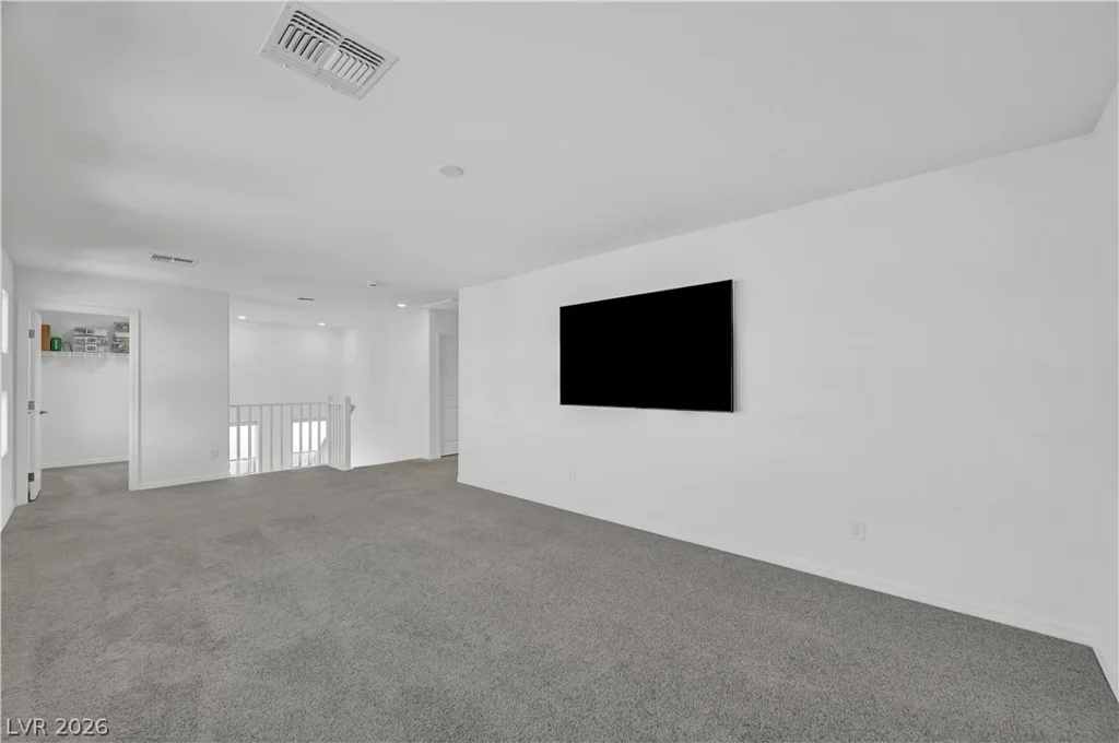 7769 Vibrant Peak, Las Vegas, NV 89113