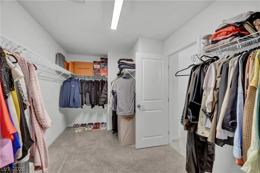 7769 Vibrant Peak, Las Vegas, NV 89113