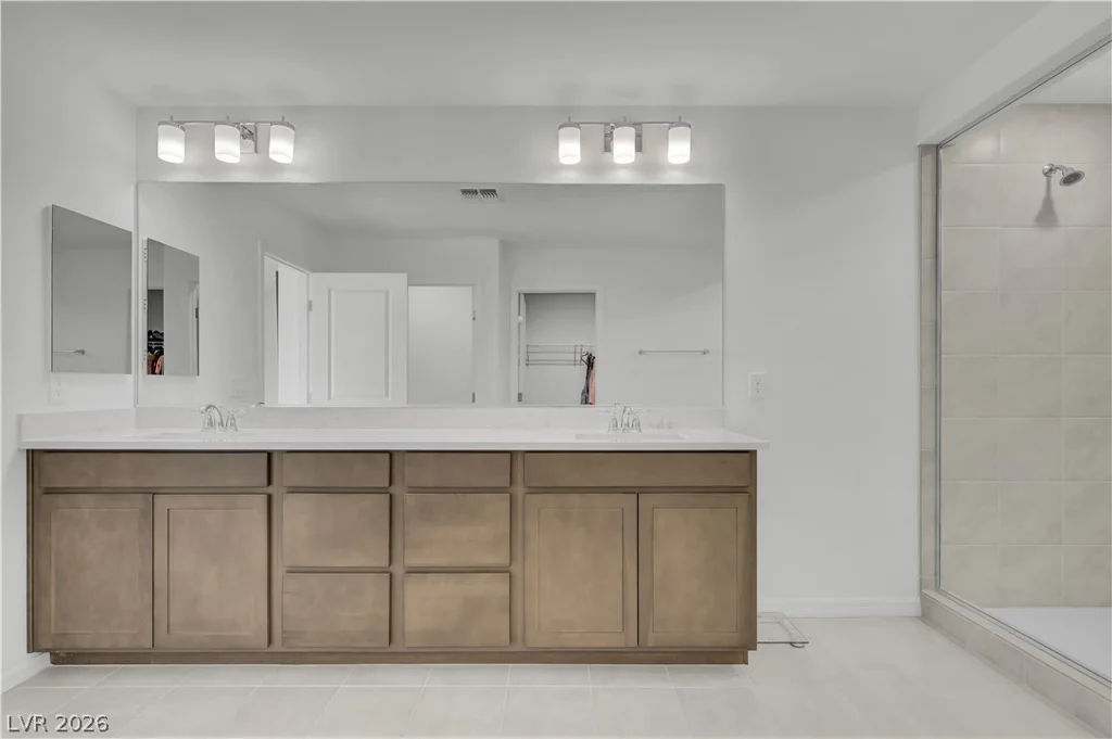 7769 Vibrant Peak, Las Vegas, NV 89113