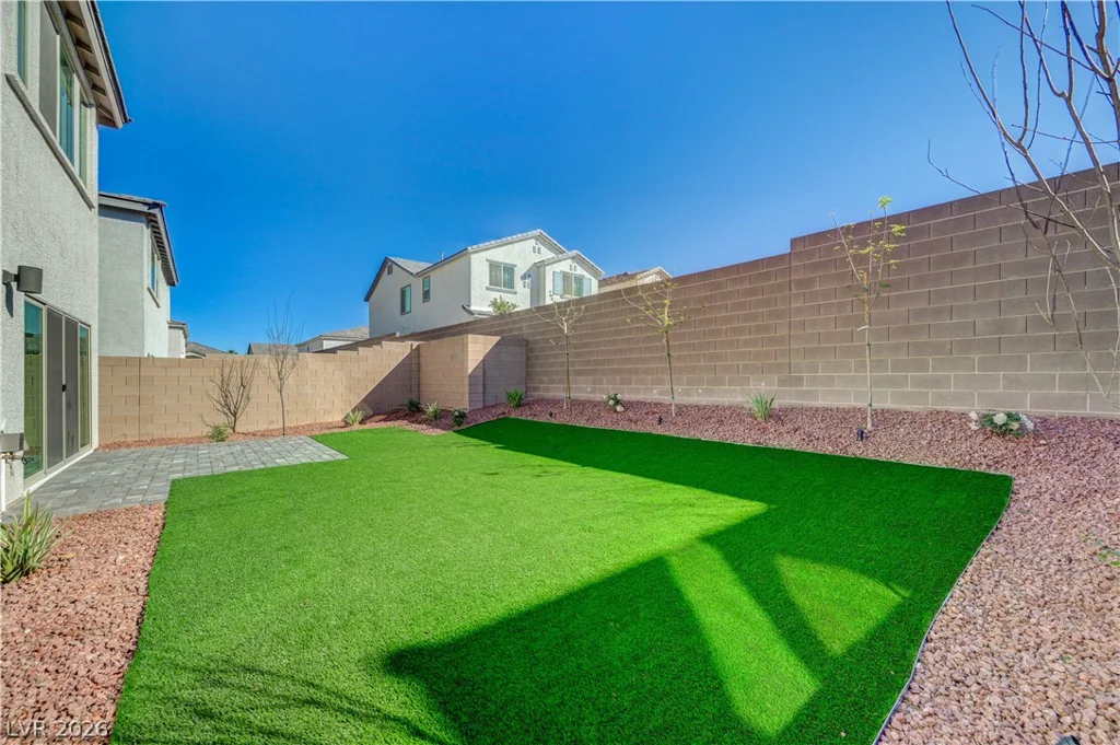 7769 Vibrant Peak, Las Vegas, NV 89113