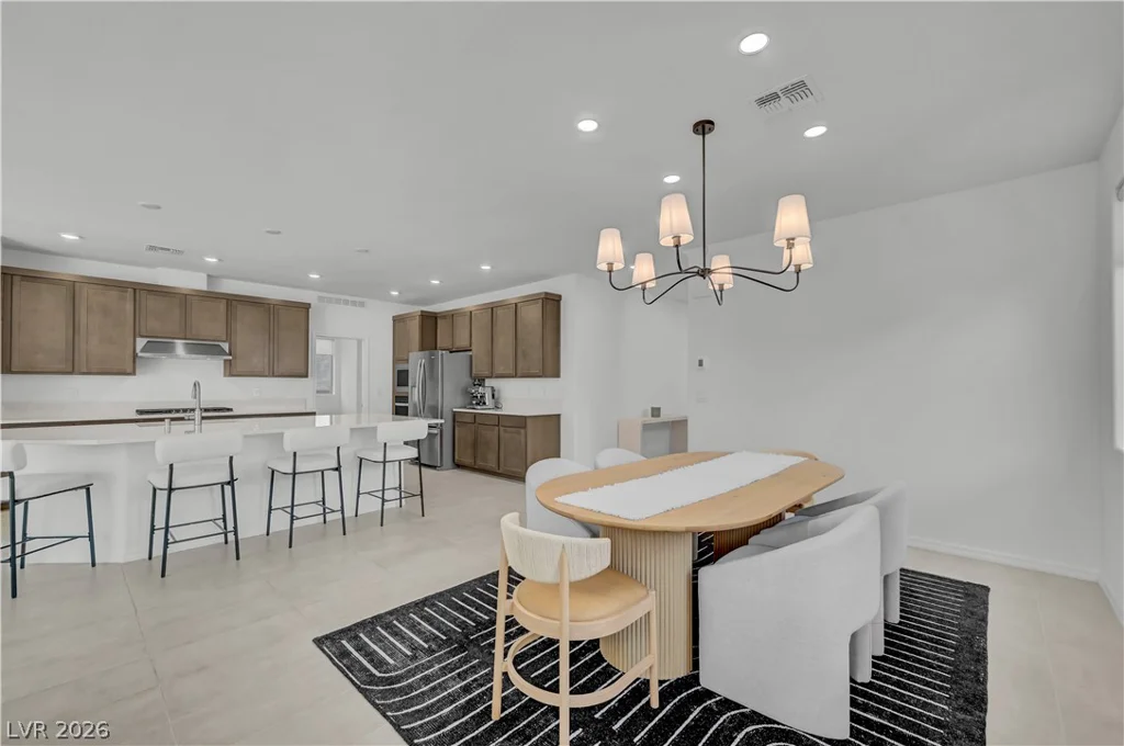 7769 Vibrant Peak, Las Vegas, NV 89113