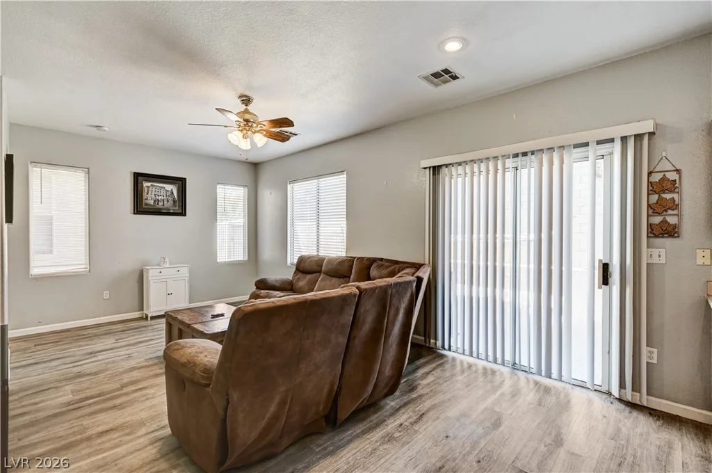 2538 Olay, Las Vegas, NV 89142
