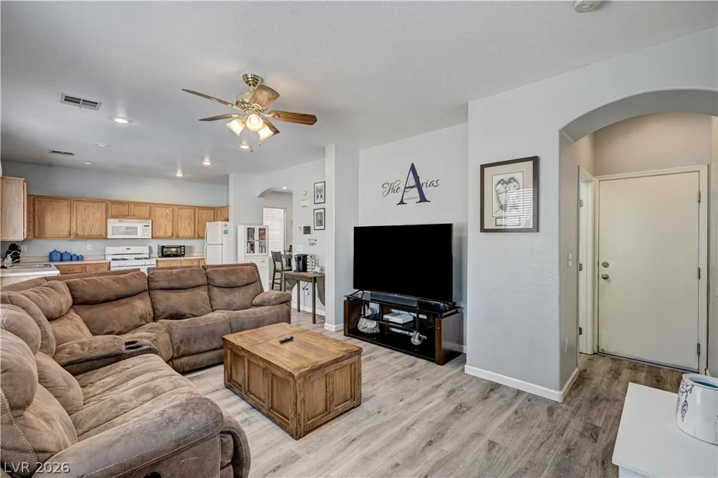 2538 Olay, Las Vegas, NV 89142