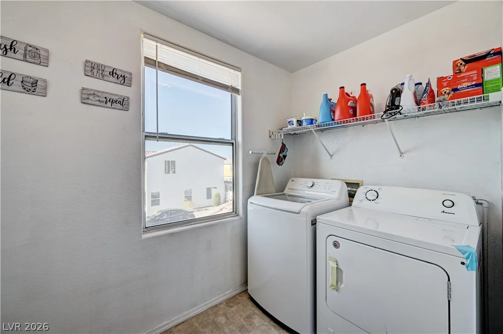 2538 Olay, Las Vegas, NV 89142