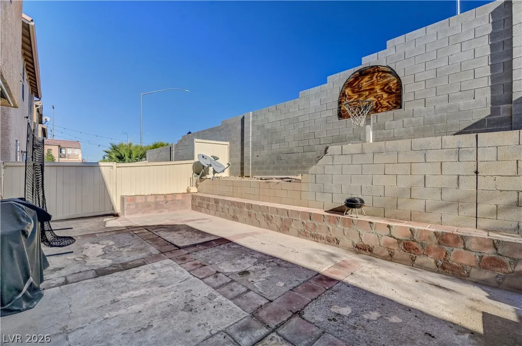 2538 Olay, Las Vegas, NV 89142