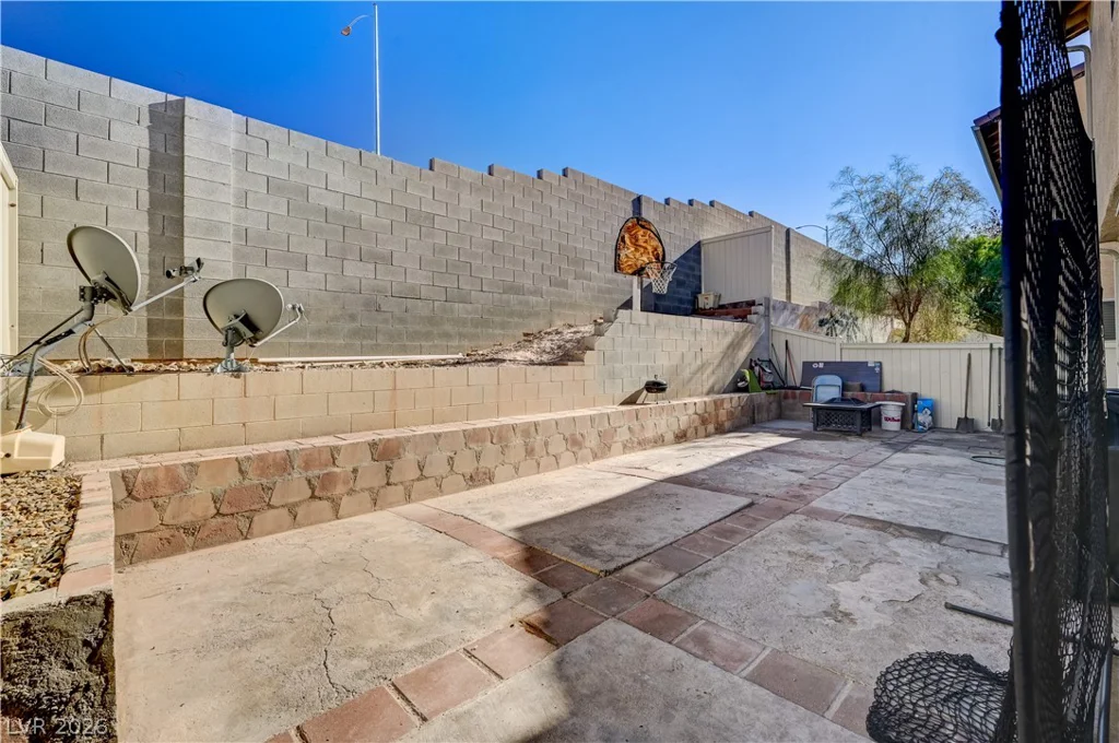 2538 Olay, Las Vegas, NV 89142