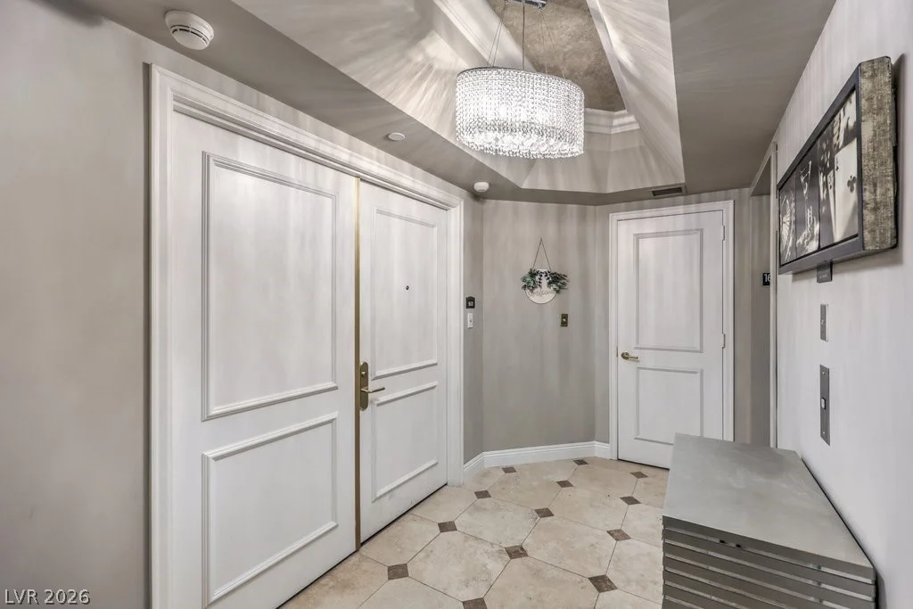 2747 Paradise, Las Vegas, NV 89109