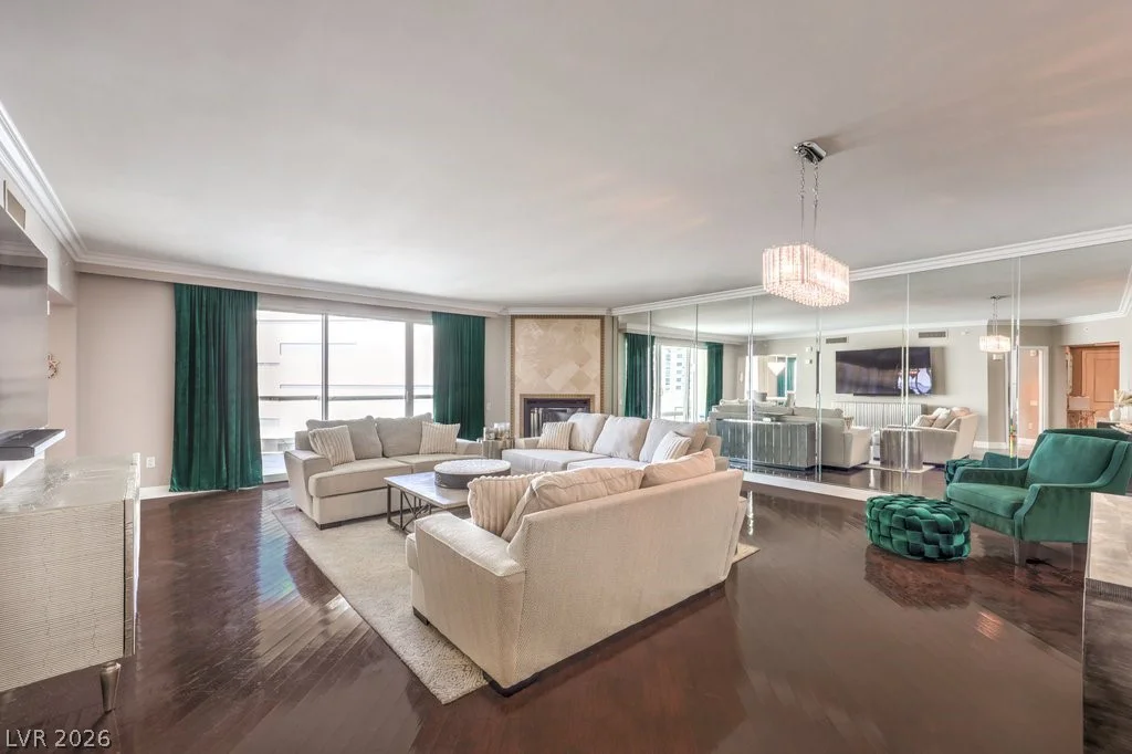 2747 Paradise, Las Vegas, NV 89109