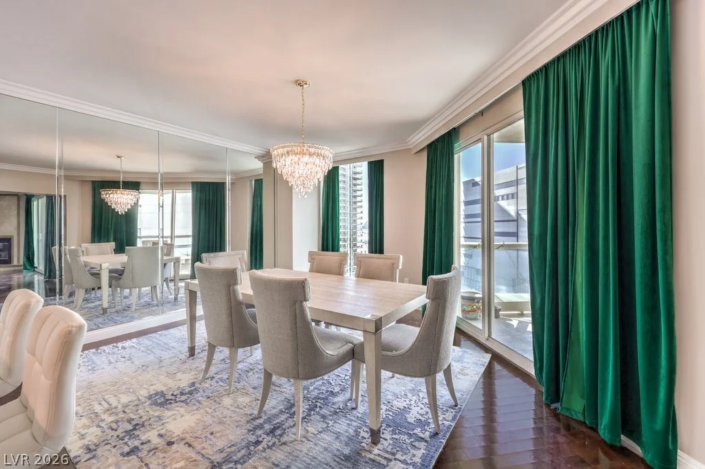 2747 Paradise, Las Vegas, NV 89109