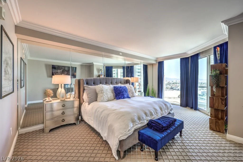 2747 Paradise, Las Vegas, NV 89109