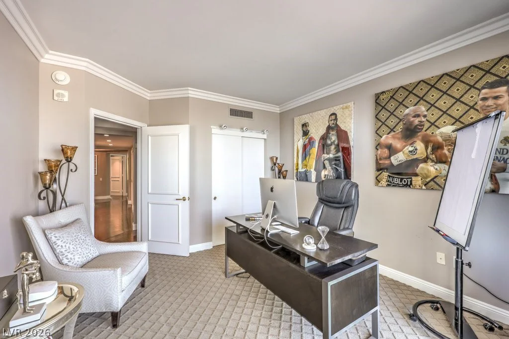 2747 Paradise, Las Vegas, NV 89109