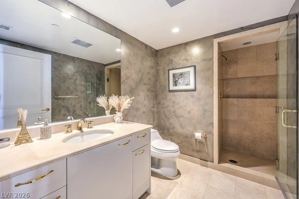 2747 Paradise, Las Vegas, NV 89109