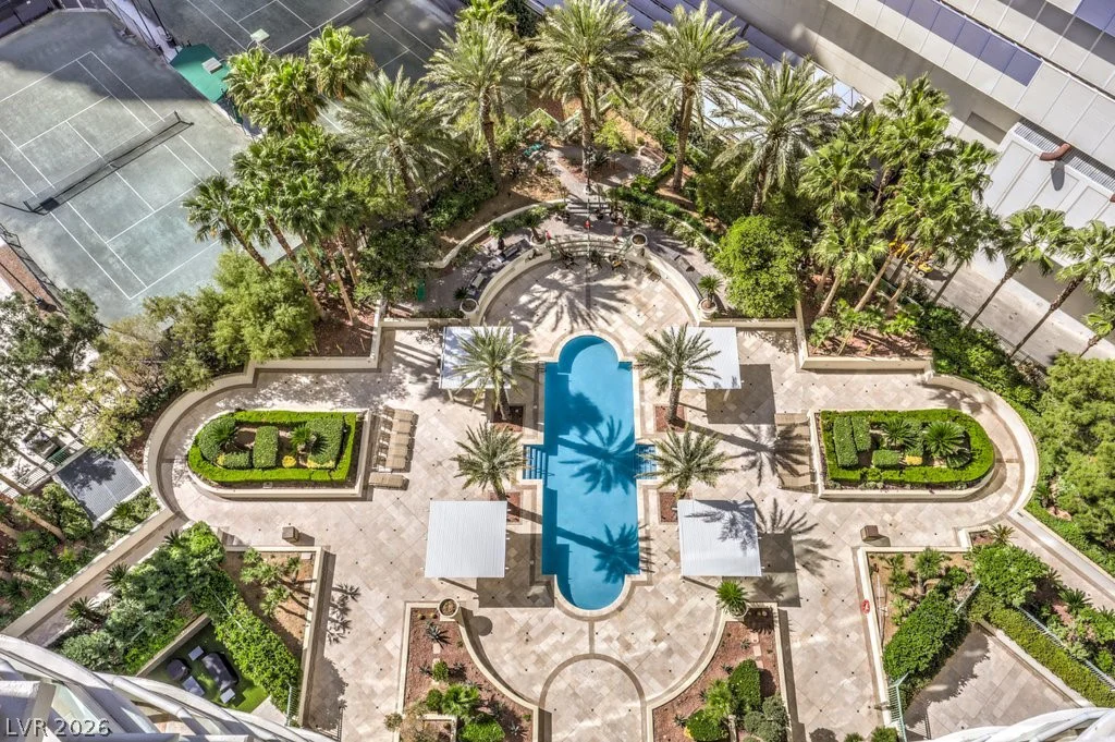 2747 Paradise, Las Vegas, NV 89109
