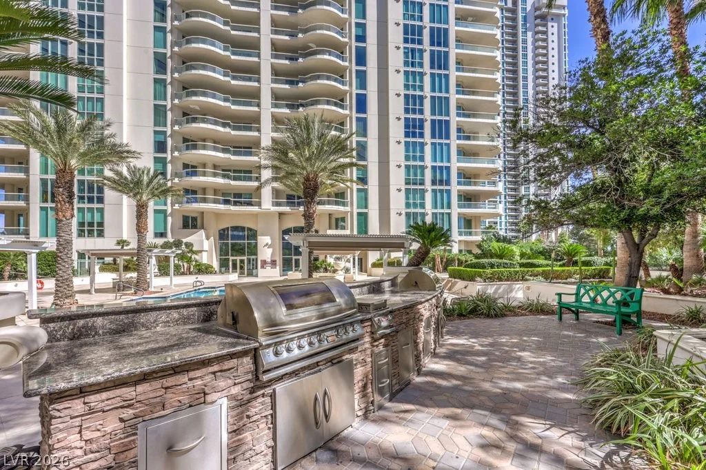 2747 Paradise, Las Vegas, NV 89109