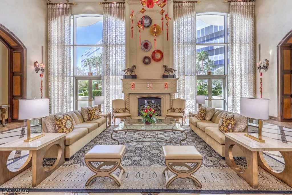 2747 Paradise, Las Vegas, NV 89109