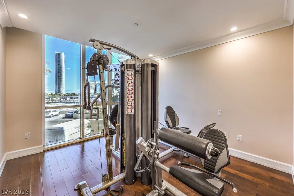 2747 Paradise, Las Vegas, NV 89109