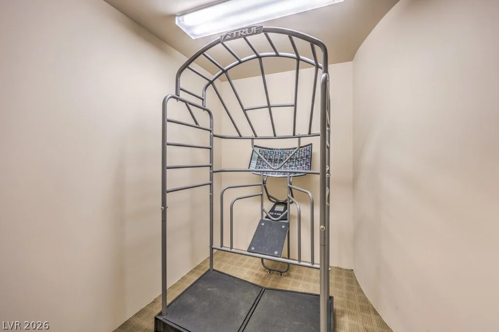 2747 Paradise, Las Vegas, NV 89109