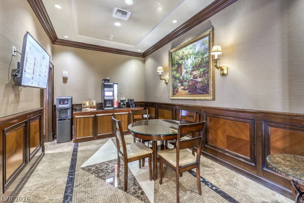 2747 Paradise, Las Vegas, NV 89109