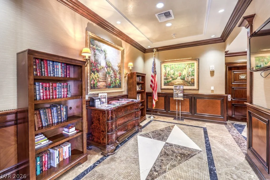 2747 Paradise, Las Vegas, NV 89109