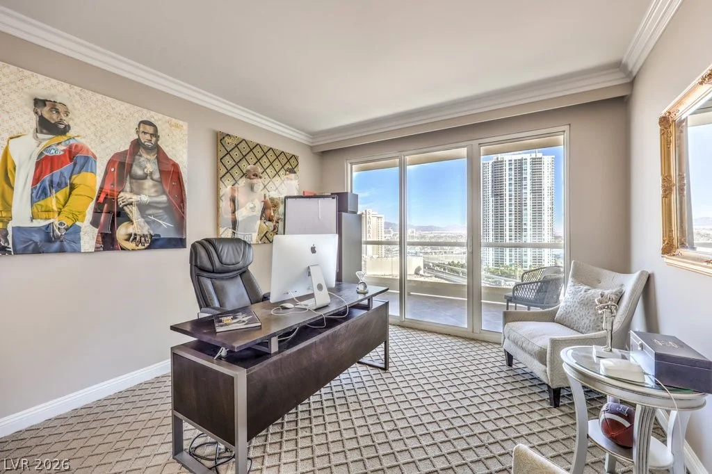 2747 Paradise, Las Vegas, NV 89109