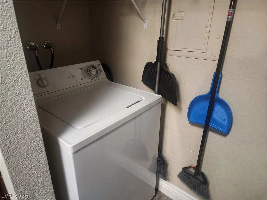 2750 Durango, Las Vegas, NV 89117
