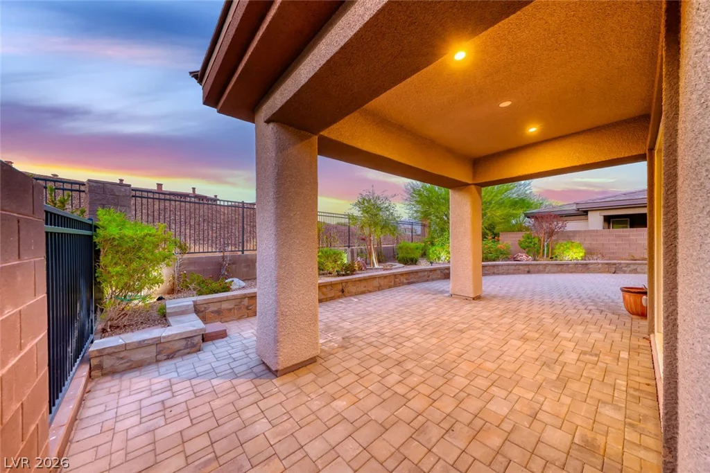 72 Reflection Cove, Henderson, NV 89011
