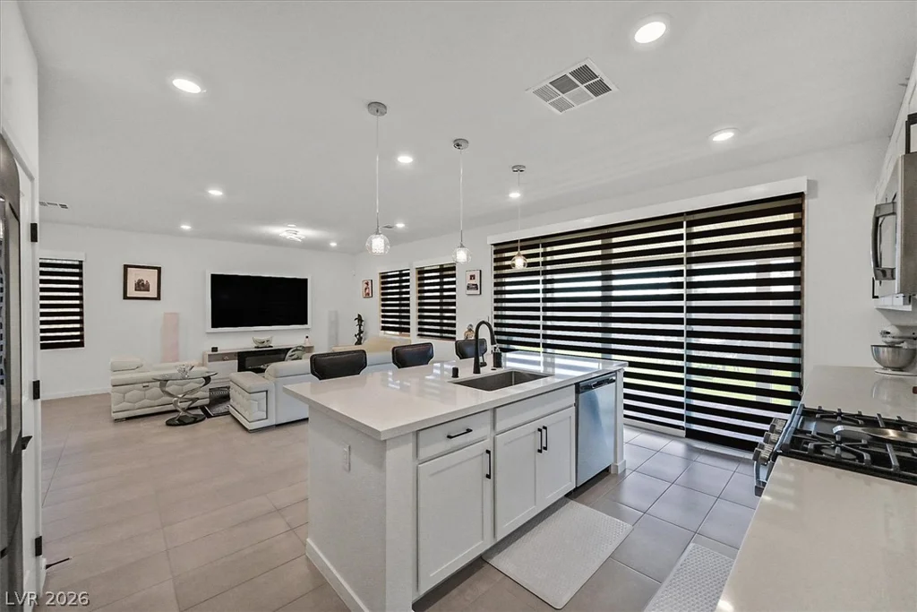 2933 Little Current, North Las Vegas, NV 89086
