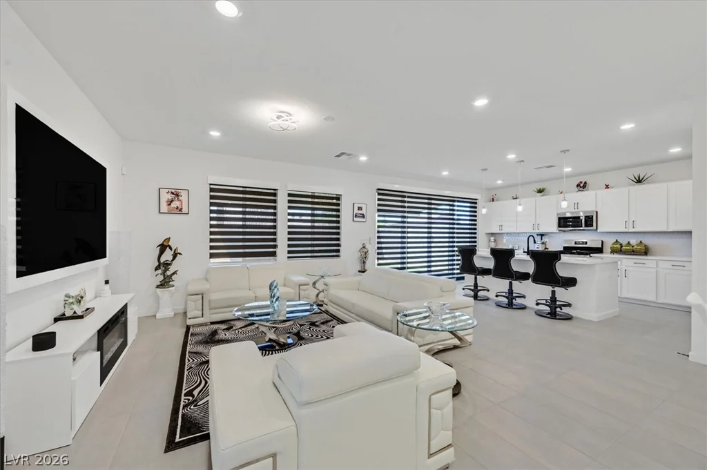 2933 Little Current, North Las Vegas, NV 89086