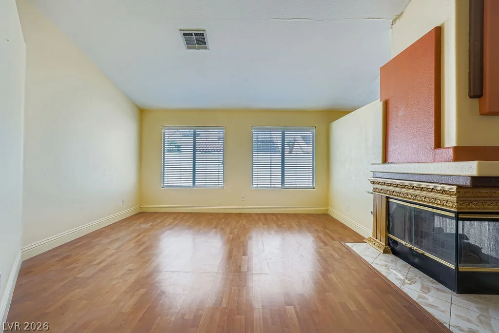 6282 Crespo, Las Vegas, NV 89122