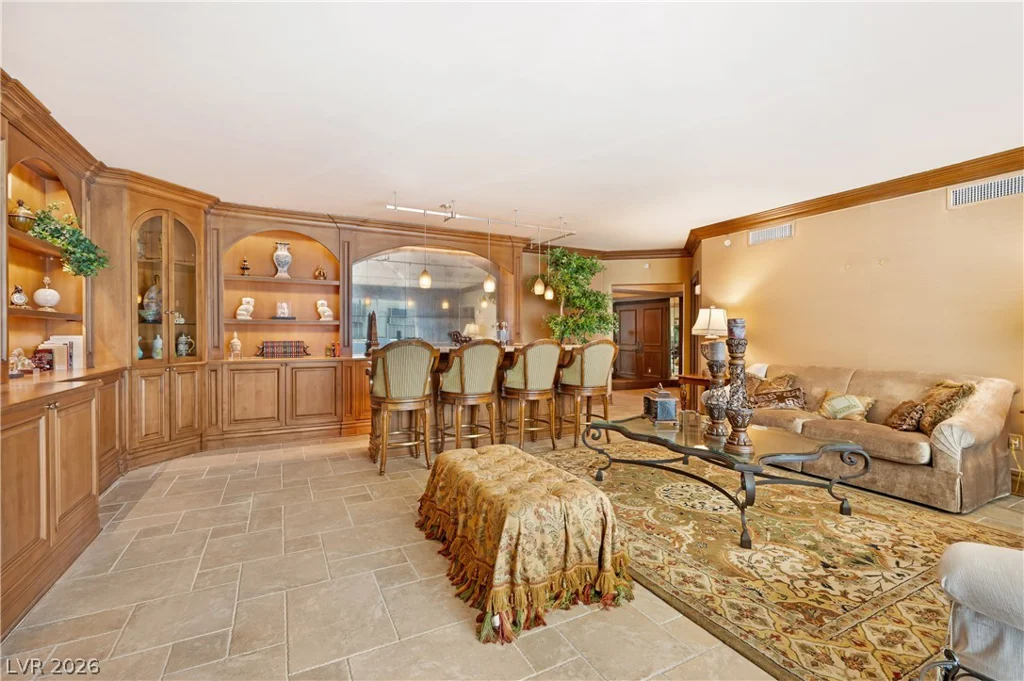 2747 Paradise, Las Vegas, NV 89109