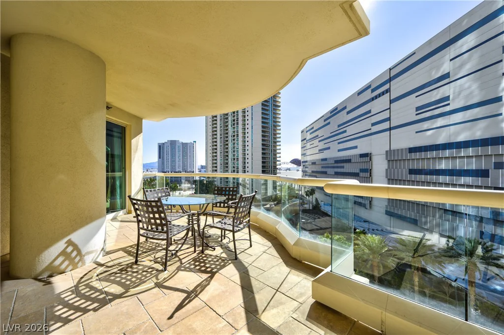 2747 Paradise, Las Vegas, NV 89109