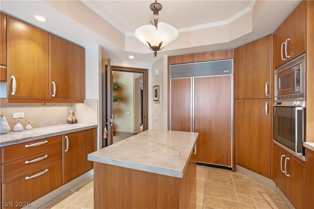 2747 Paradise, Las Vegas, NV 89109