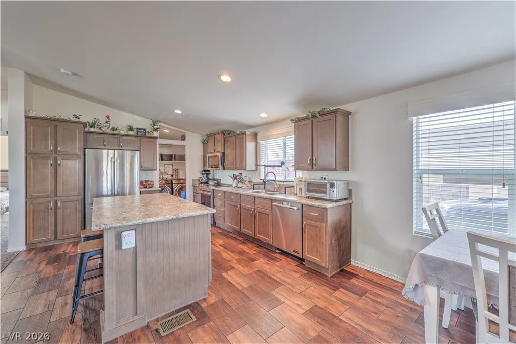 4893 Twain, Las Vegas, NV 89121