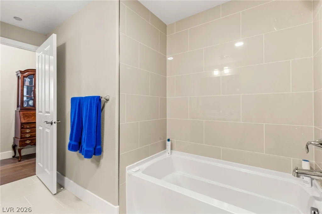 2555 Hampton, Henderson, NV 89052