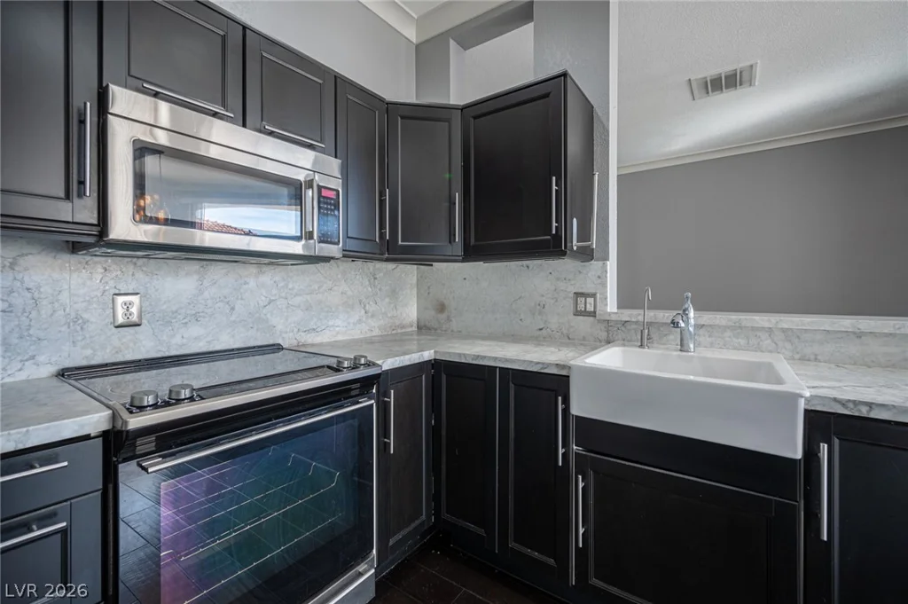 3150 Soft Breezes, Las Vegas, NV 89128