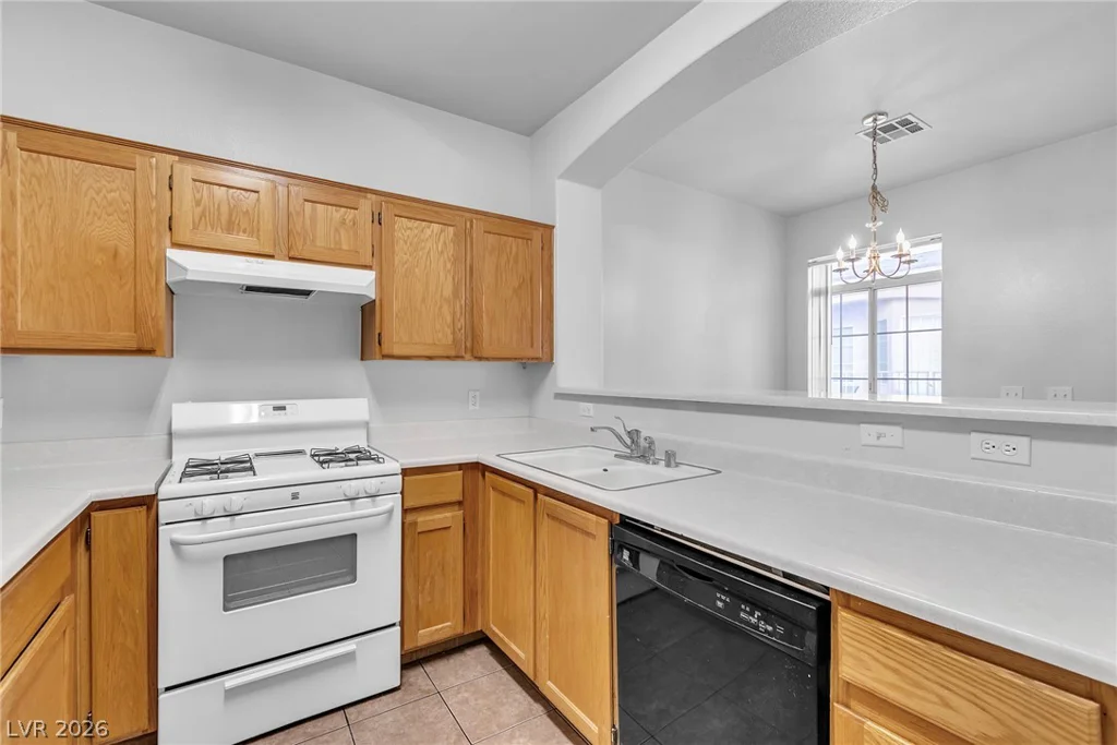 1109 Dusty Creek, Las Vegas, NV 89128
